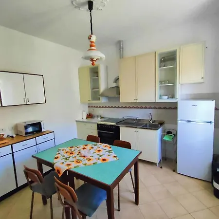 Ca Di Nonni Chiesanuova (Liguria)